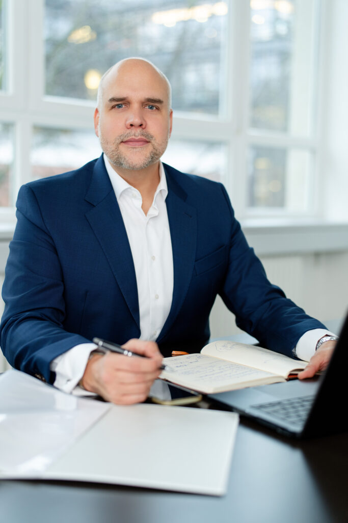 Michael Wüster im persönlichen Beratungsgespräch